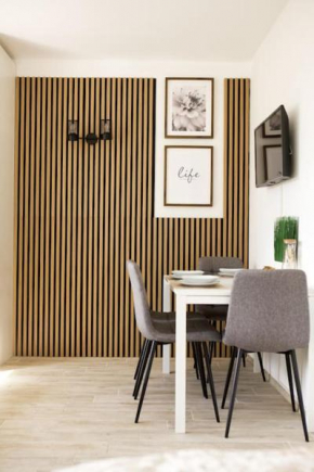 Rooftop Apartment with Balcony & AC Vienna
